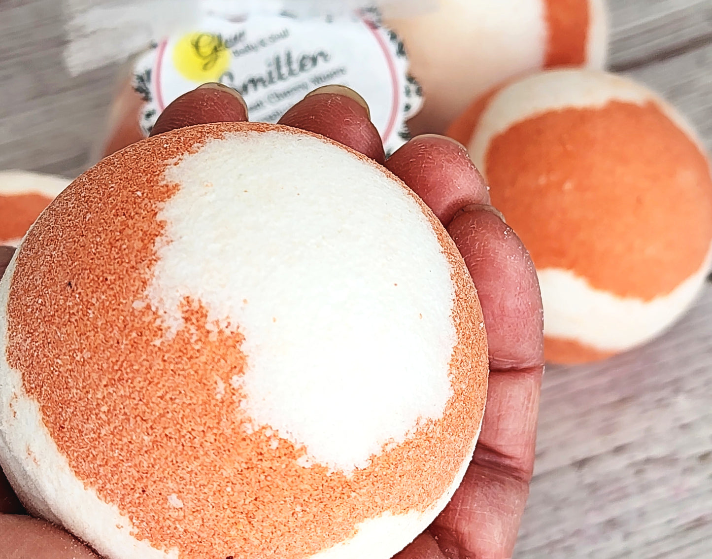 Smitten Bath Bomb Fizzy